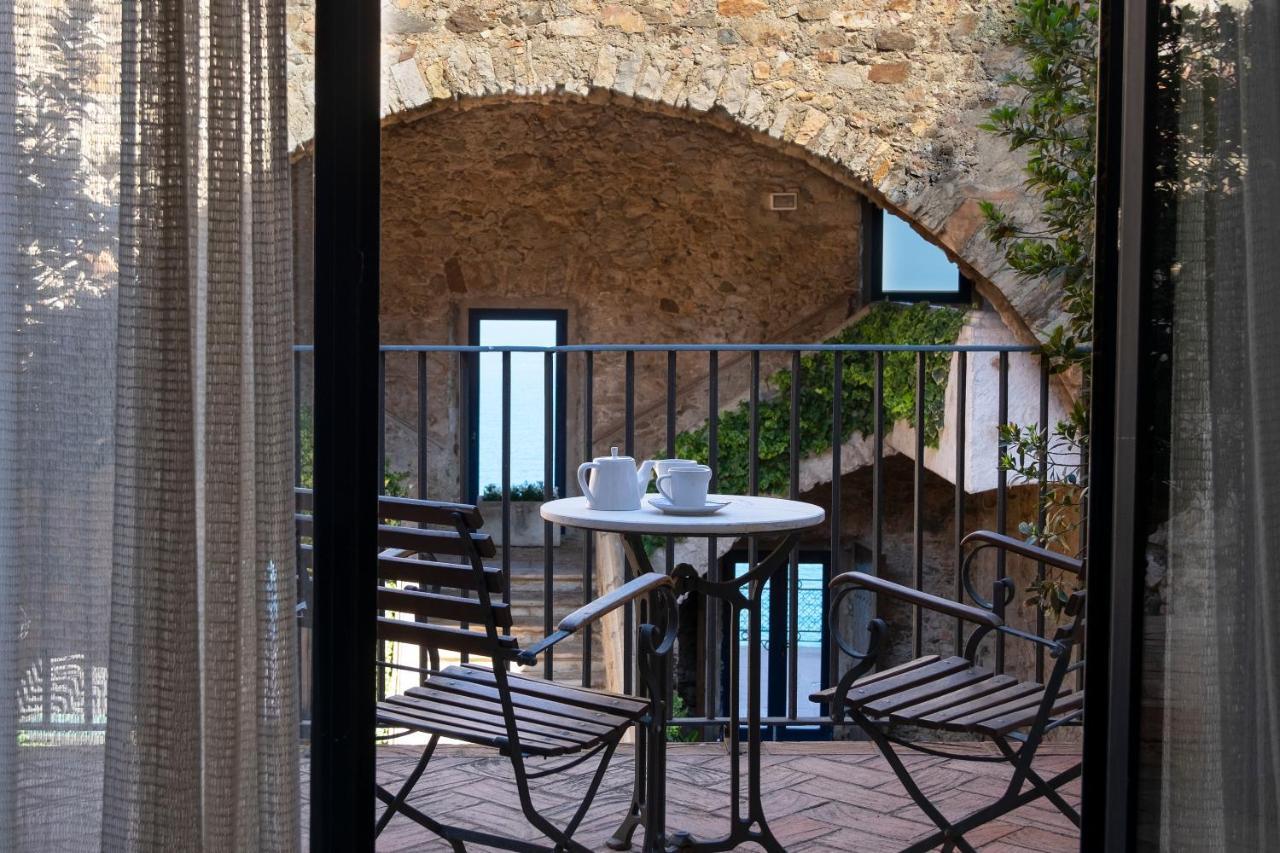 El Far Hotel Restaurant Льяфранк Екстер'єр фото
